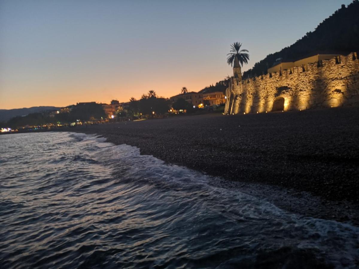 Angelland Luxury Suites Nafpaktos Exterior photo